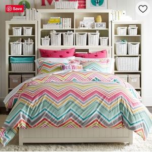 Pottery Barn Zig Zag duvet Cover,  2 standard sham